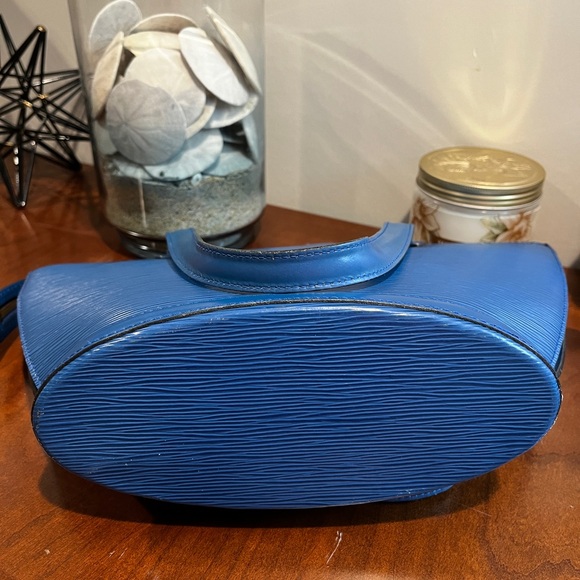 EUC Louis Vuitton Epi Saint Jacques PM handbag - Picture 3 of 10